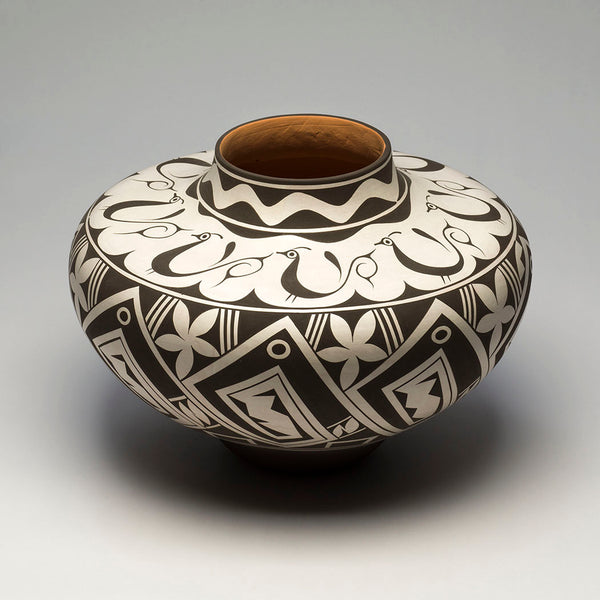 Large Zuni Rainbird Pottery