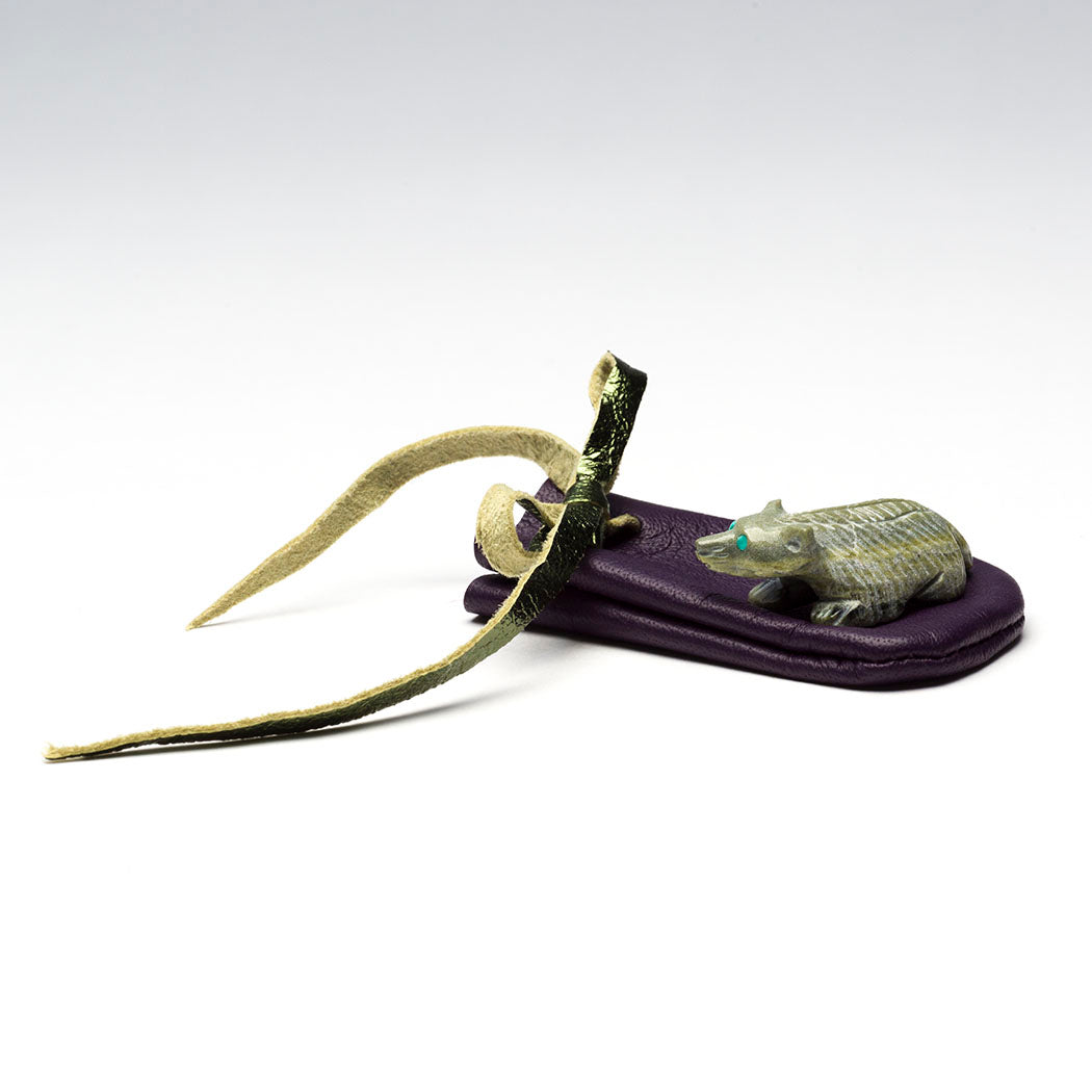 Resolute Badger & Pouch Set