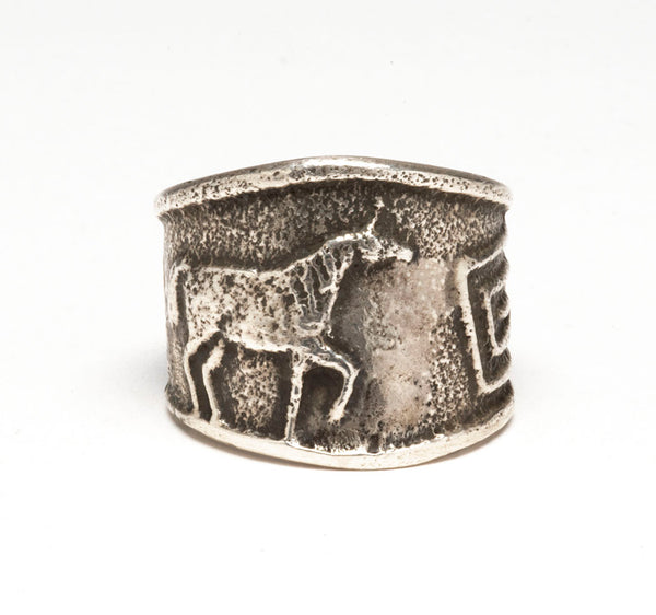 Tufa Cast Horse Ring