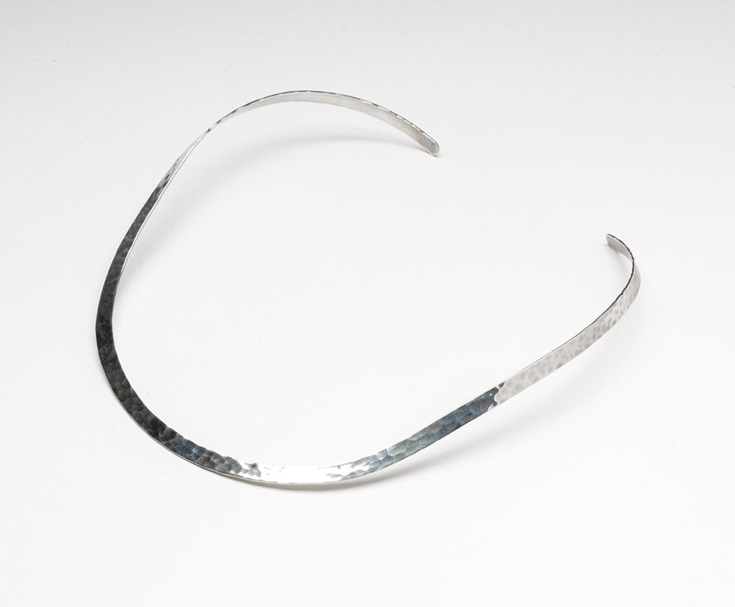Sterling Silver Collar With Hammered Finish